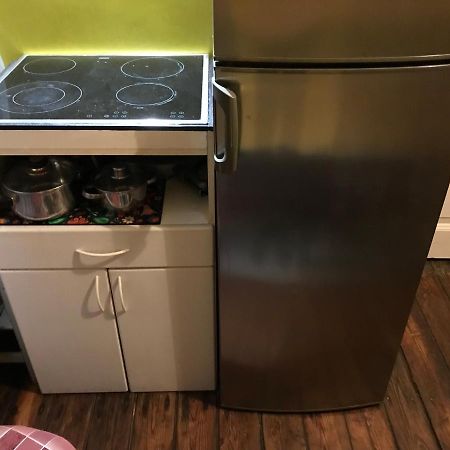 ריגה Cozy Condo For Up To 3 Travellers, With Kitchen And Bath מראה חיצוני תמונה