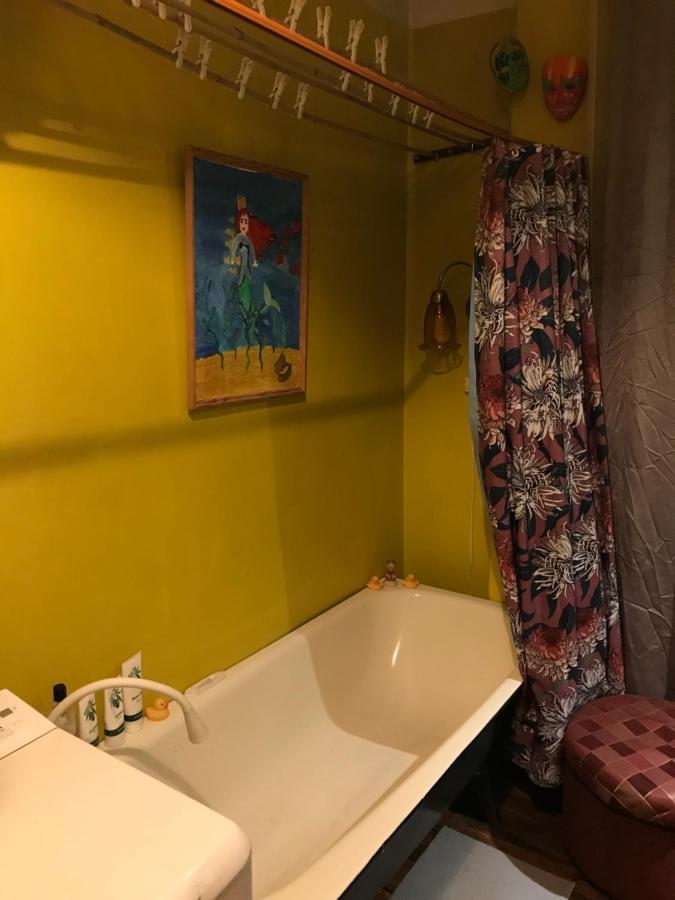 ריגה Cozy Condo For Up To 3 Travellers, With Kitchen And Bath מראה חיצוני תמונה